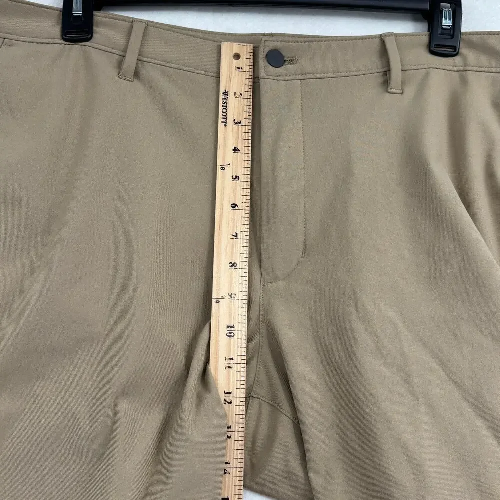 Lands'‎ End Shorts Men's Size 42 Tan Performance Stretch Flat Front Golf Casual